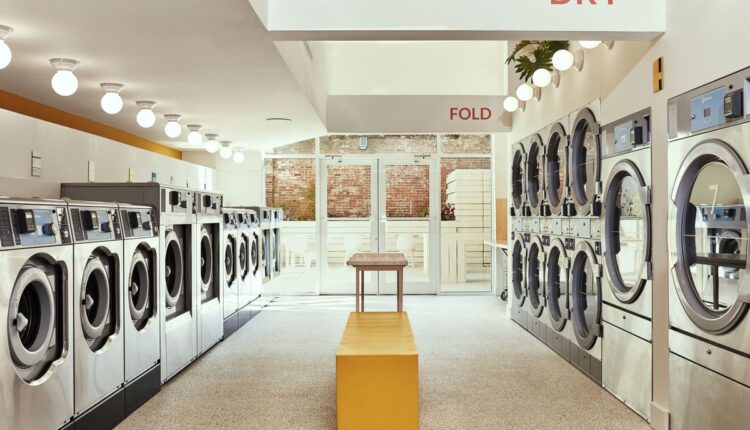 معدات مغسلة ملابس